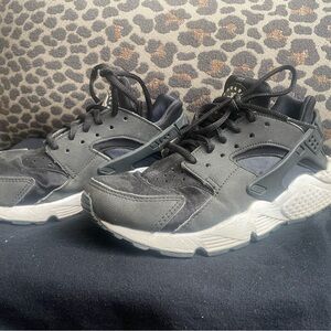 Nike Air Huarache Run Women's